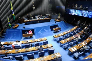 Regulamentação das Redes Sociais: A Proposta do Senador Alessandro Vieira para Proteger Crianças e Adolescentes