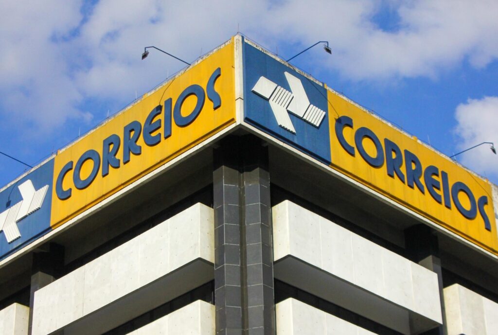 Correios Anunciam corte
